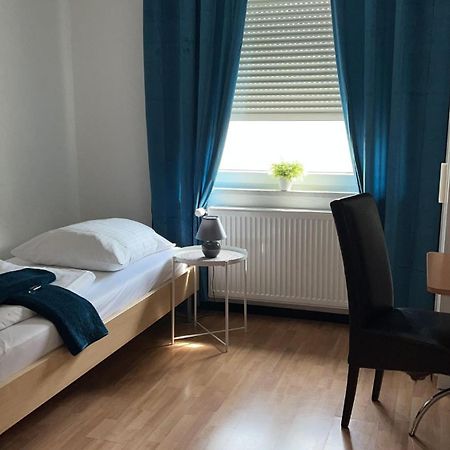 Pension An Der Hessenhalle Gießen Exteriör bild